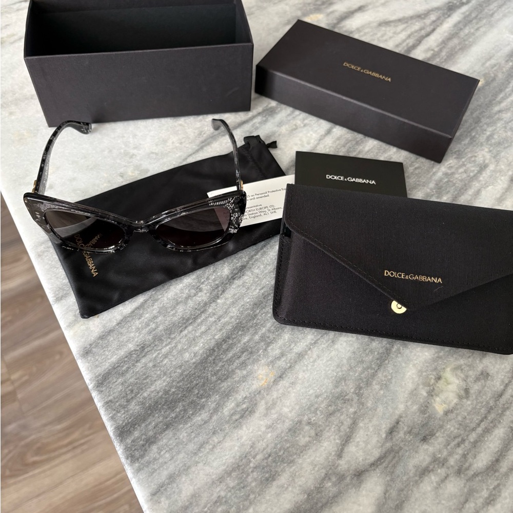 Dolce & Gabbana Elegant Black Sunglasses 53-20-140